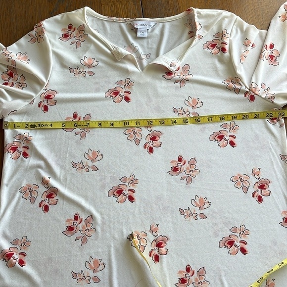 Liz Claiborne Blouse White Floral Print V Neck Opening Size XXL Short Sleeve - Picture 8 of 14